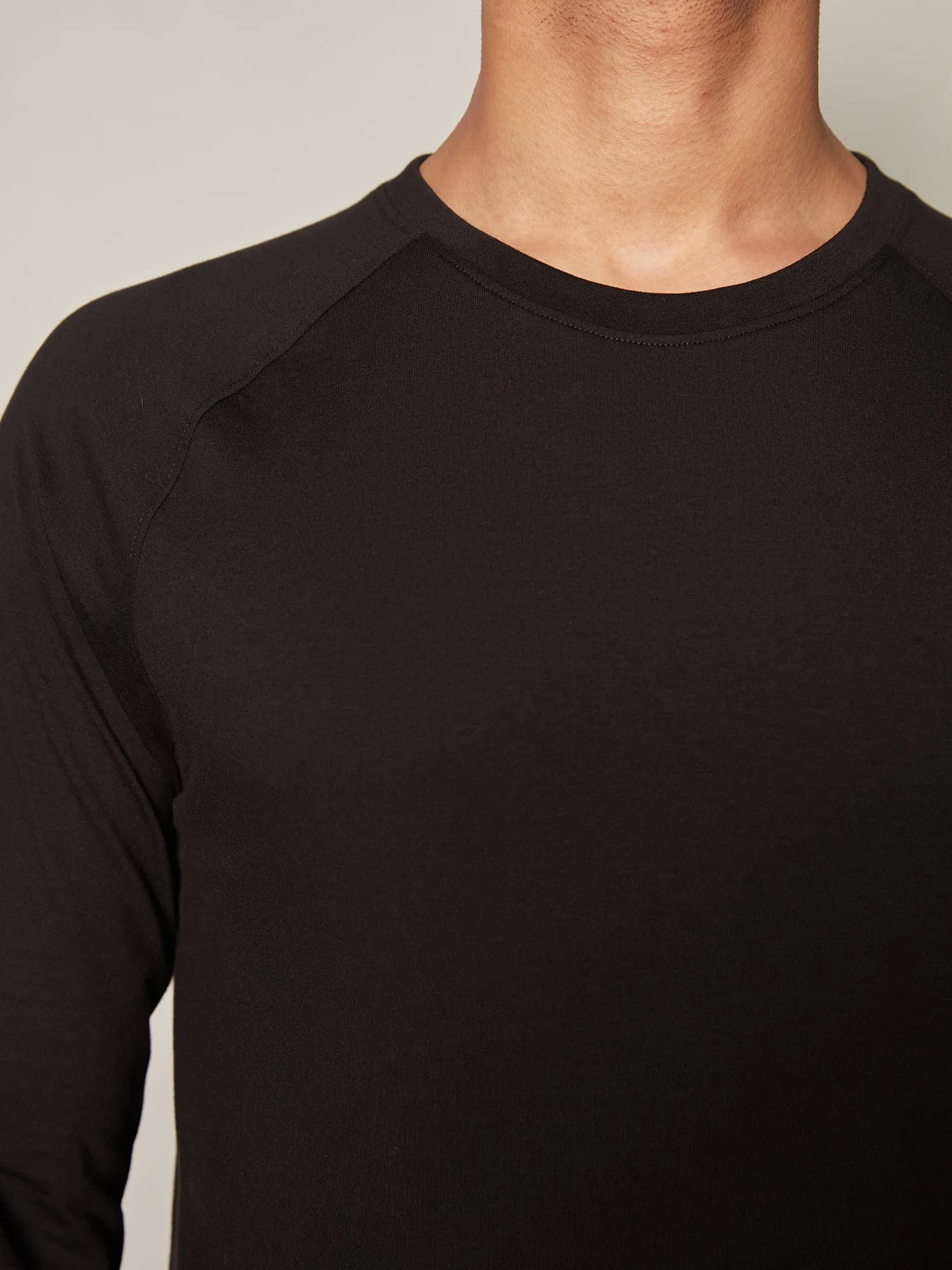 Anti Odor Cotton Long Sleeve Round Neck T-Shirt - Black