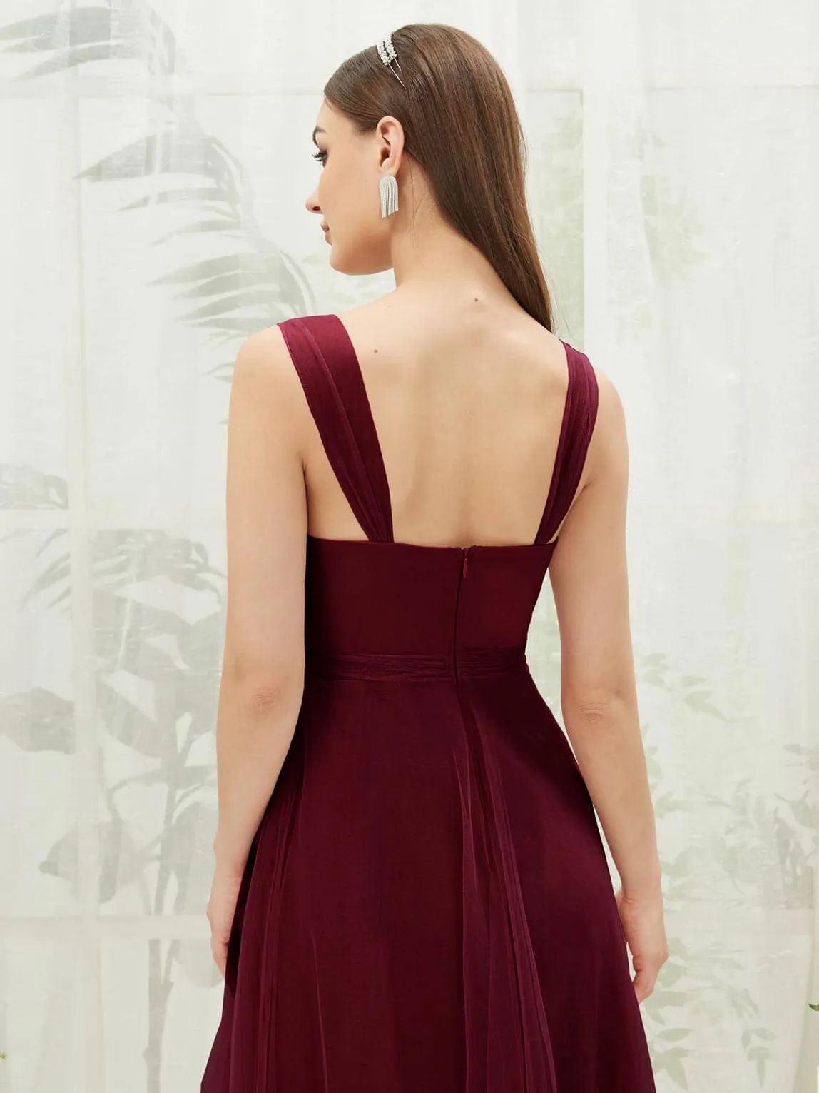 Burgundy Sleeveless V-Neck Tulle Maxi Bridesmaid Dress Evening Gown