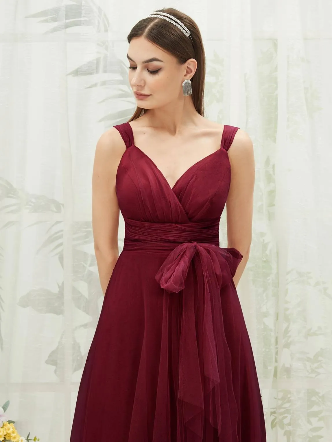 Burgundy Sleeveless V-Neck Tulle Maxi Bridesmaid Dress Evening Gown