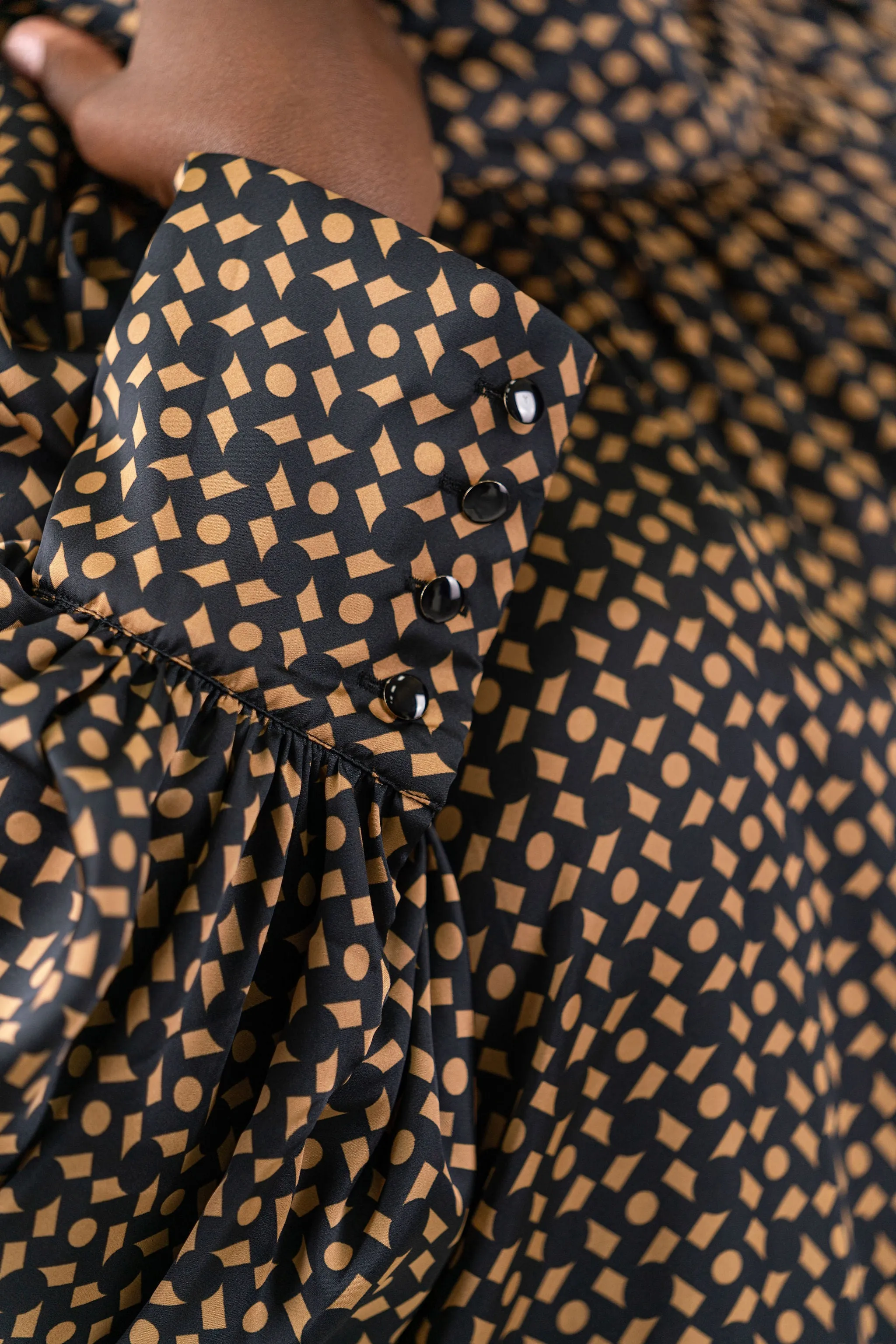 GOLD DIAMOND PRINT BLOUSE