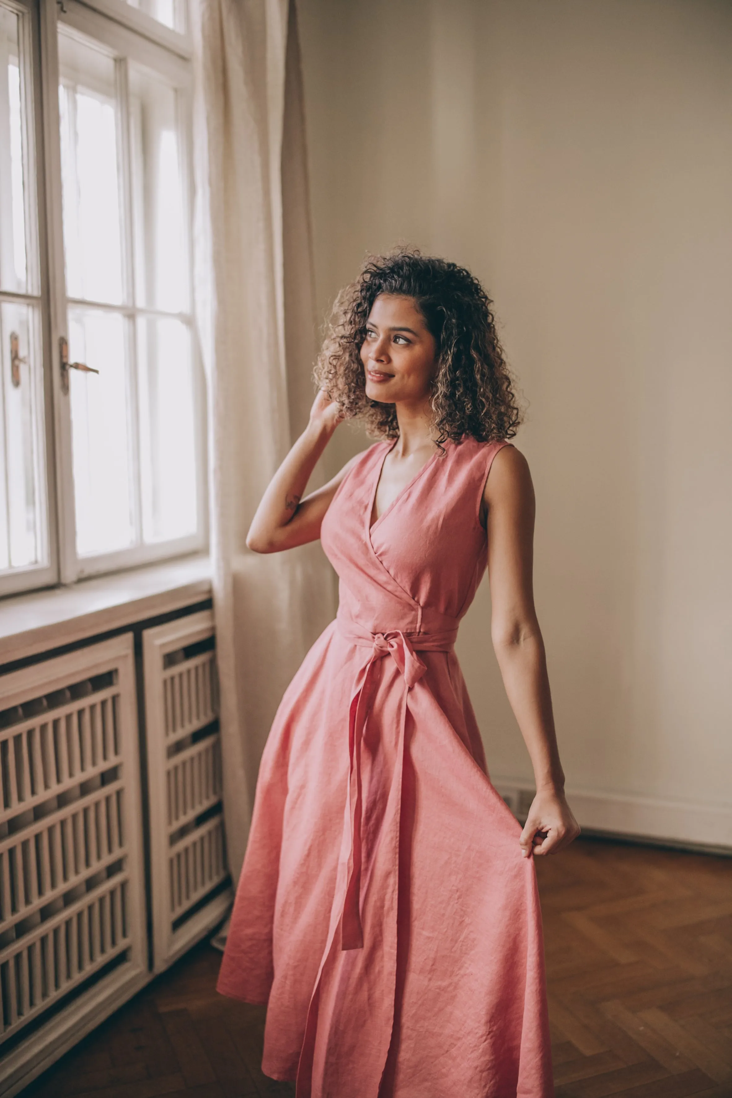 Sleeveless Linen A-Line Dress with Tie Waist