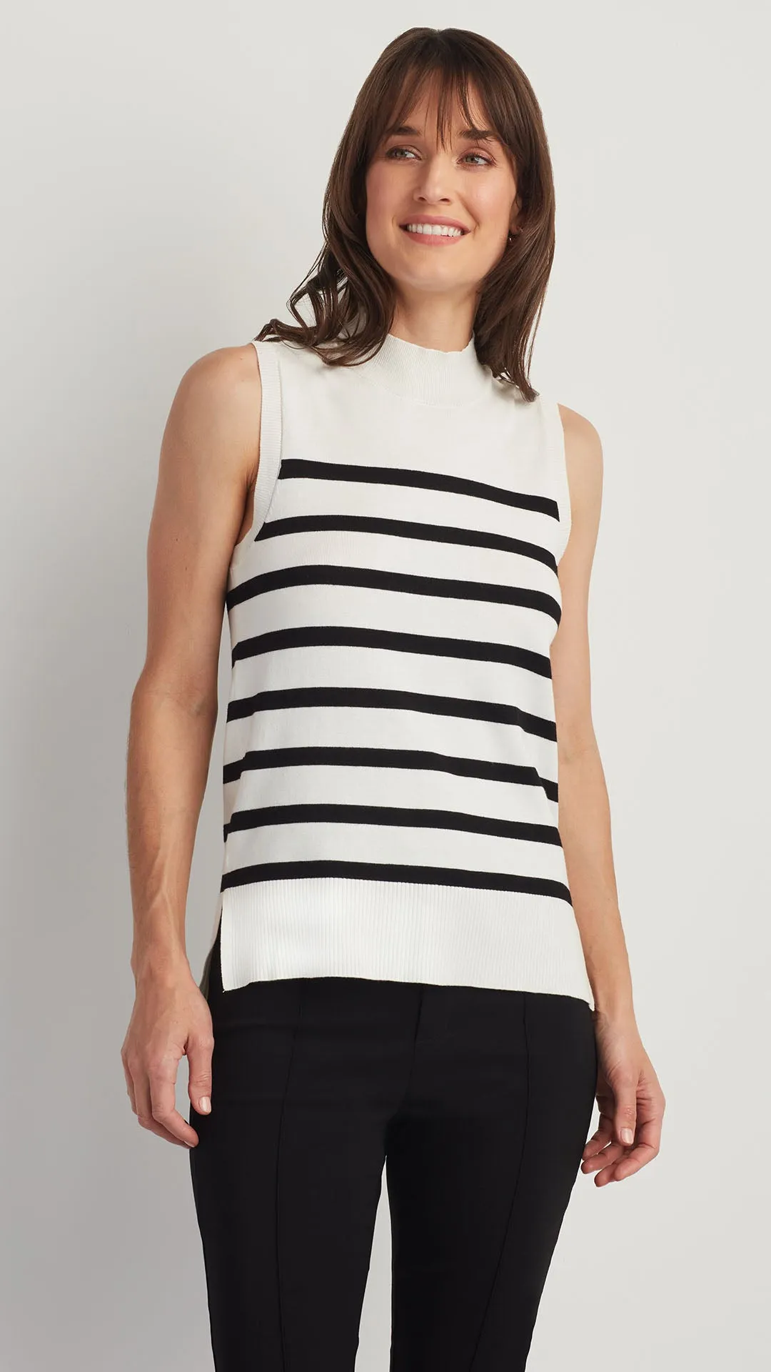 STRIPED SLEEVELESS SWEATER