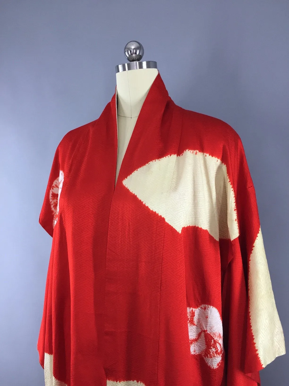 Vintage 1920s Silk Kimono Robe / Red Satin Fans Floral Tie Dye Shibori